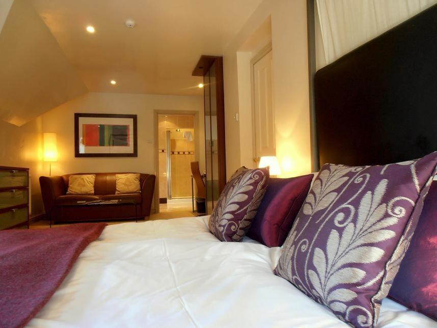 The Hunters Rest Inn