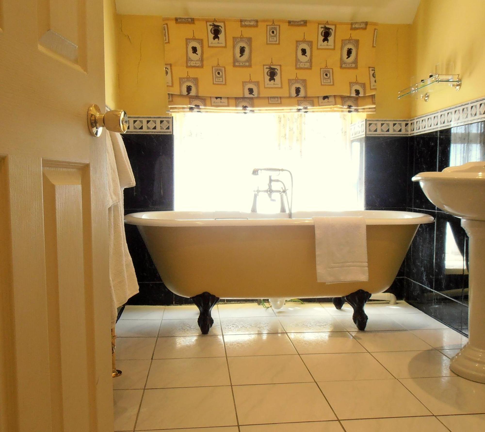 Inn The Hunters Rest 4*